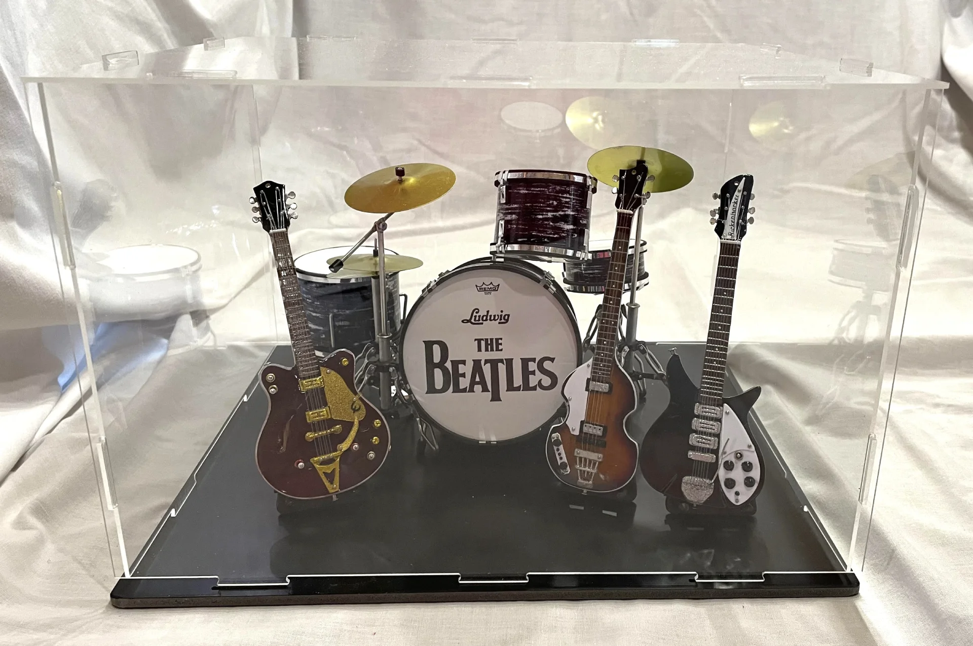 10 BEATLES 15cm with TOP