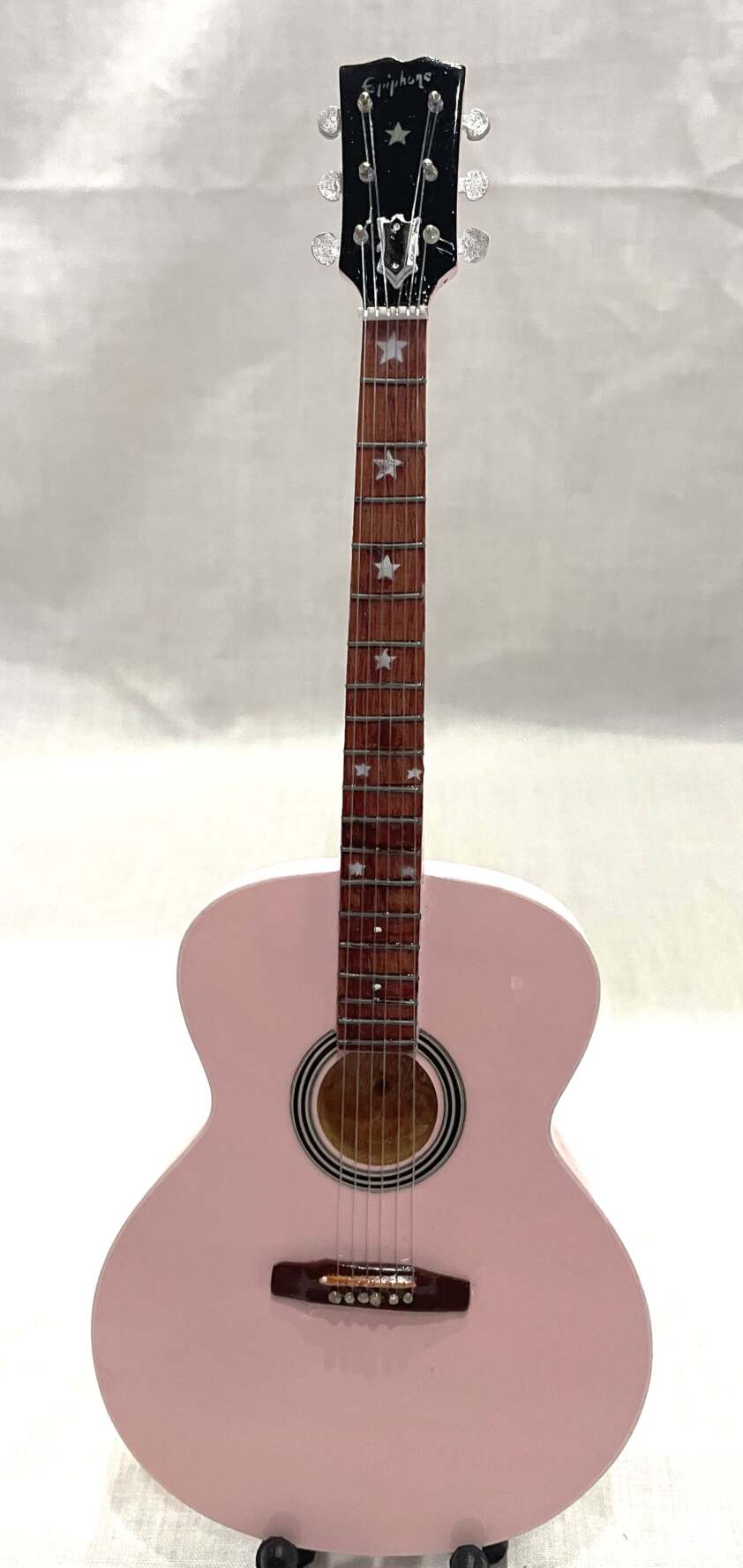2ND SET PINK CLOSEUP TAYLOR SWIFT "Lover Dusty Pink" Guitar