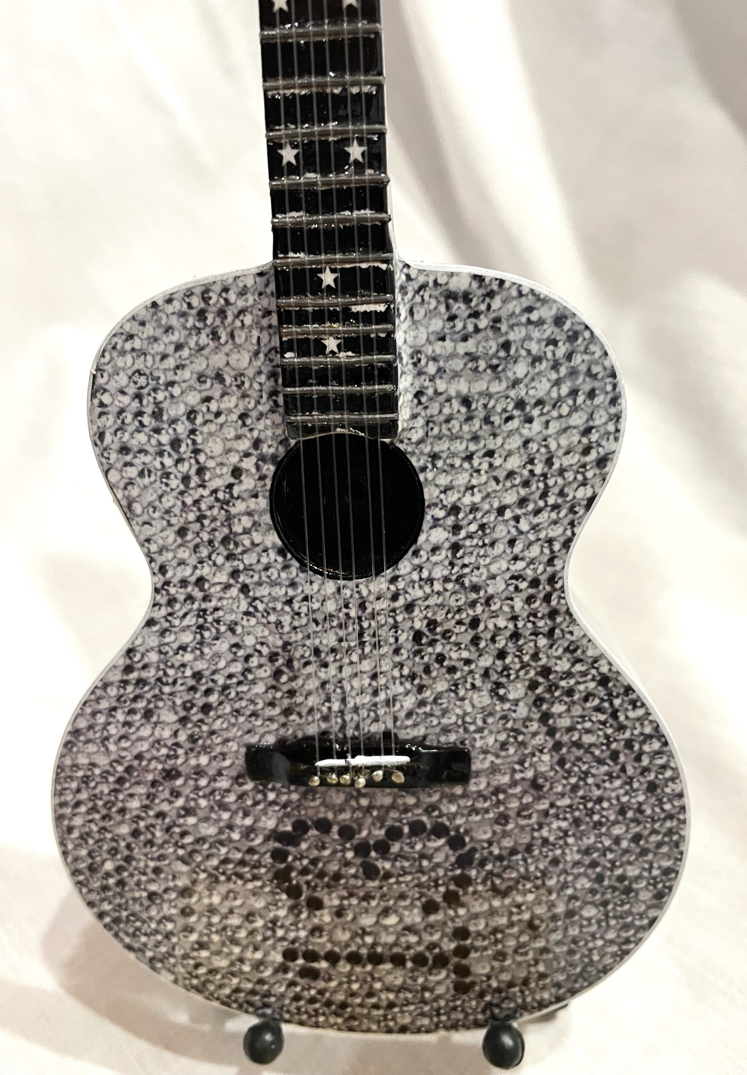 TAYLOR SWIFT Gibson "13" Guitar