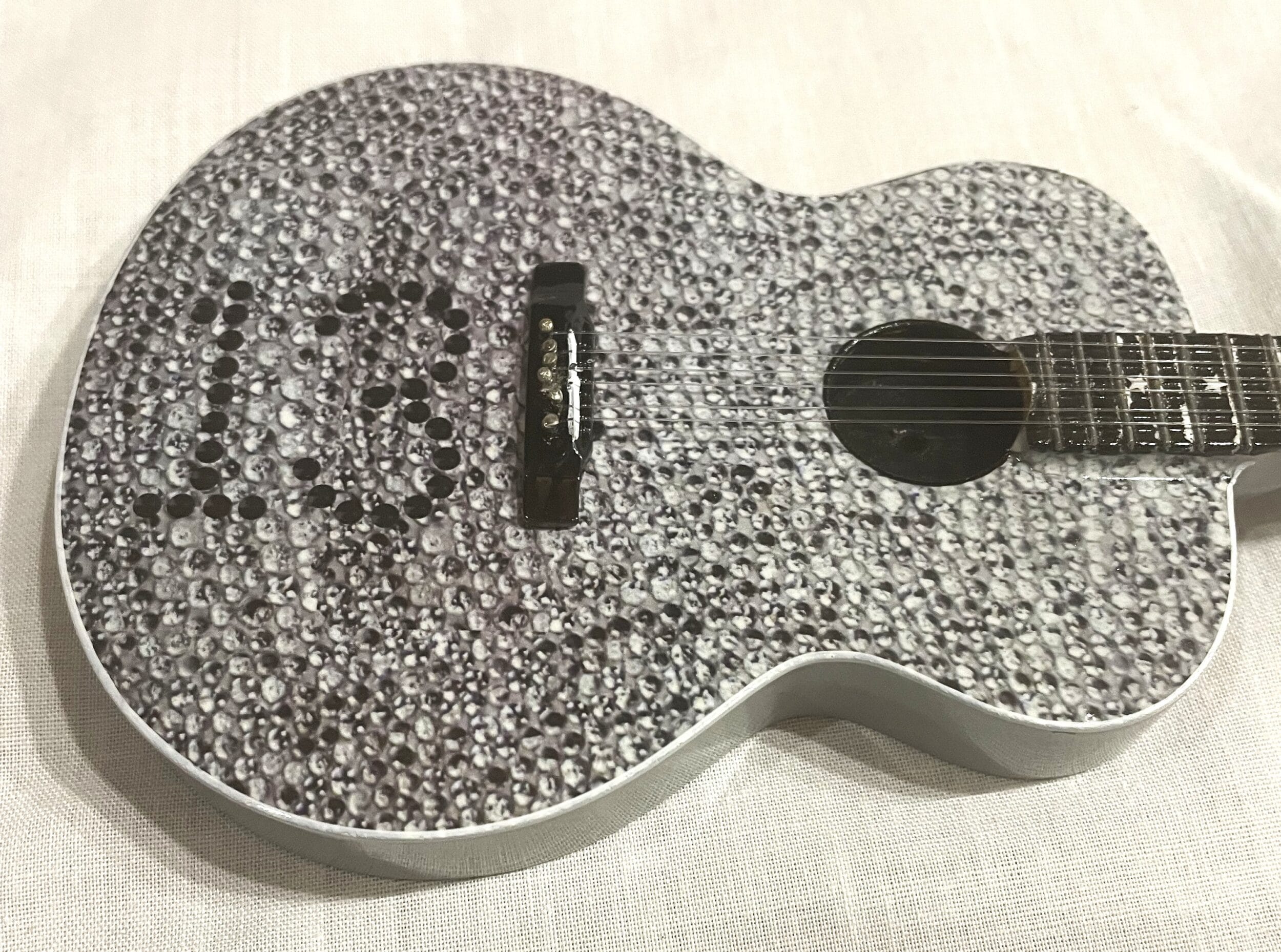 TAYLOR SWIFT ERAS Tour Trio with Spinner Guitar Stand